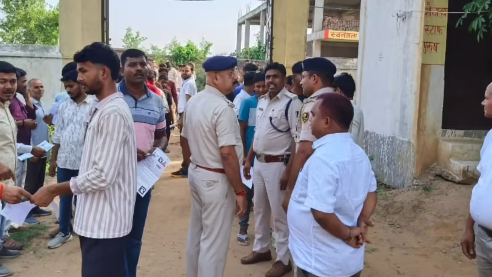 कड़ी सुरक्षा के बीच बिहार पुलिस सिपाही भर्ती परीक्षा संपन्न, कड़े इंतजामों से थमी कदाचार की कोशिशें