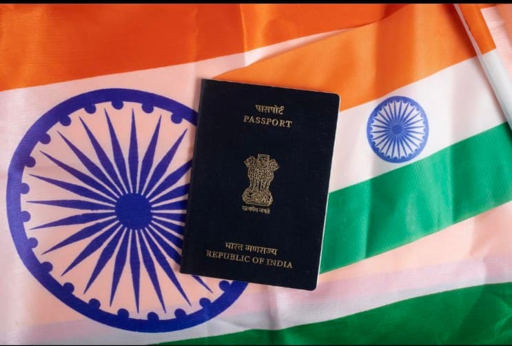 पासपोर्ट पर छिड़ा नया विवाद: क्या गैर-भारतीय नागरिक को भी मिल सकता है भारतीय पासपोर्ट? जानिए संविधान और कानून क्या कहते हैं