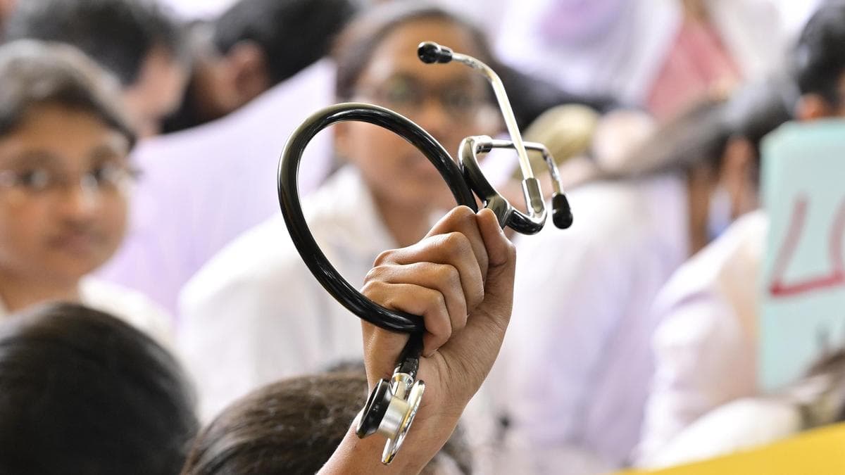 कर्नाटक में आरक्षण पुनर्संरचना के बाद एससी/एसटी मेडिकल सीटों में तीव्र गिरावट